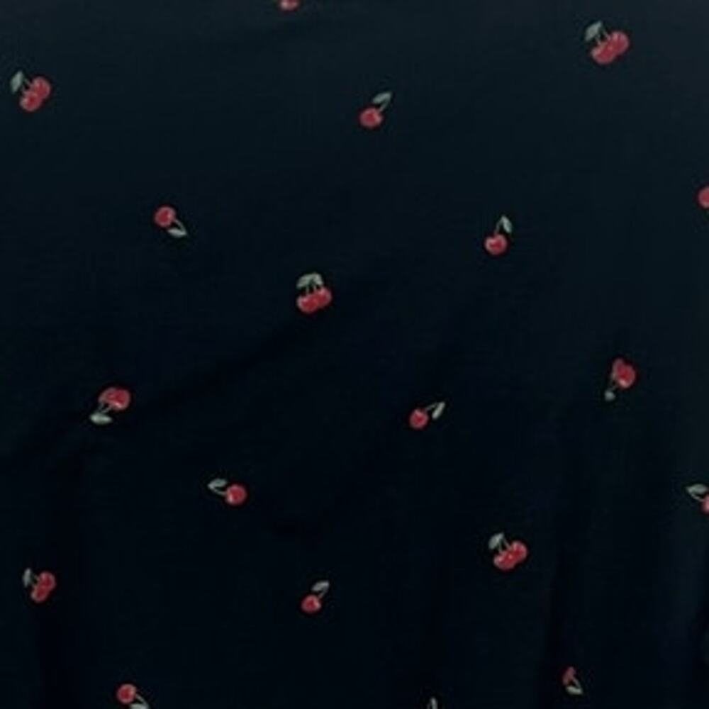 PINK Victoria’s Secret Black Cherry Print Crop Tee size L - Picture 8 of 8